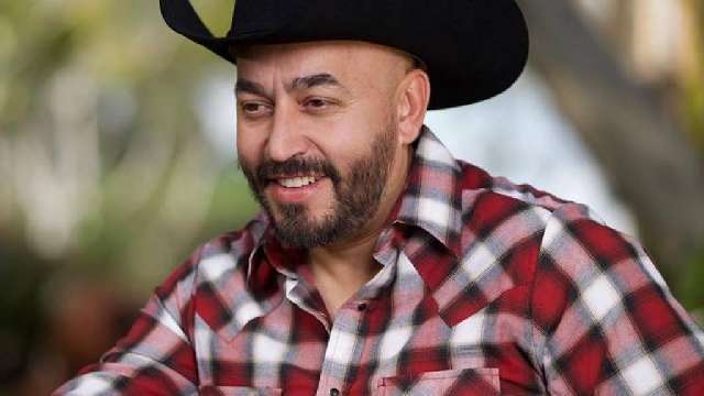 Por 12 años, Lupillo Rivera mantuvo a un joven que no era su hijo