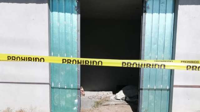 Padre e hijo se electrocutan en Huamantla mientras trabajaban, uno mur...