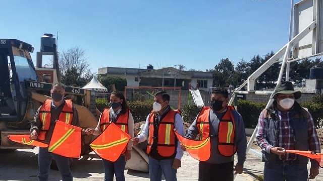 Mejoran infraestructura educativa en escuelas de Cuapiaxtla