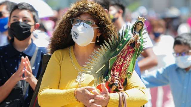 La mayor fiesta católica sufre también por Covid-19 celebraciones gu...