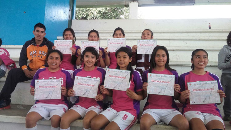 Listos equipos para Nacional de futbol con bardas
