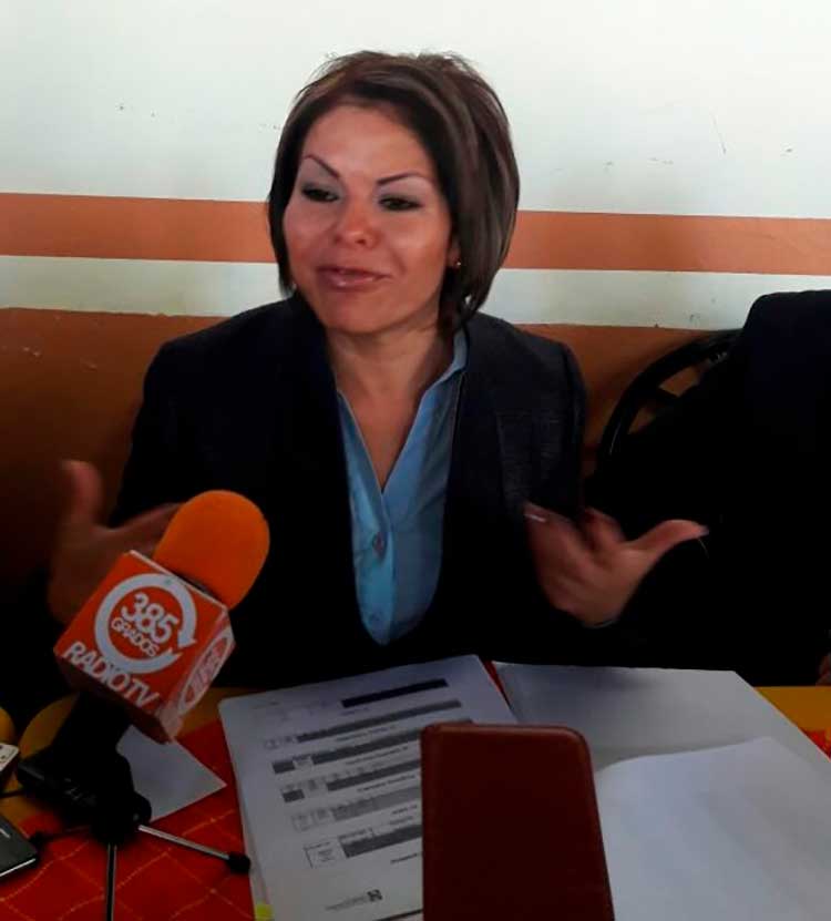 Minerva dice no a aumento de ISR, convoca a reformar ley fiscal