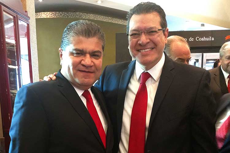 Asiste Marco Mena a toma de protesta del gobernador de Coahuila