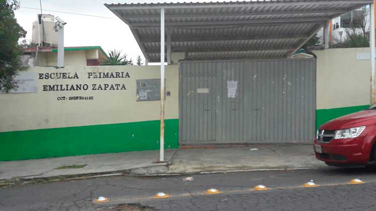 Roban esta madrugada dos escuelas y un sindicato de maestros en la capital