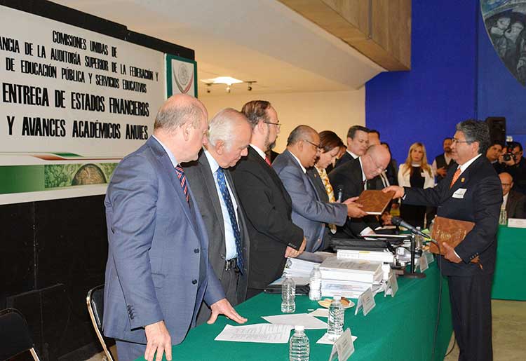 Entregó Rector de la UAT estados financieros auditados y avances académicos