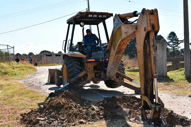 Inician trabajos de ampliación de drenaje en  Ayometitla 