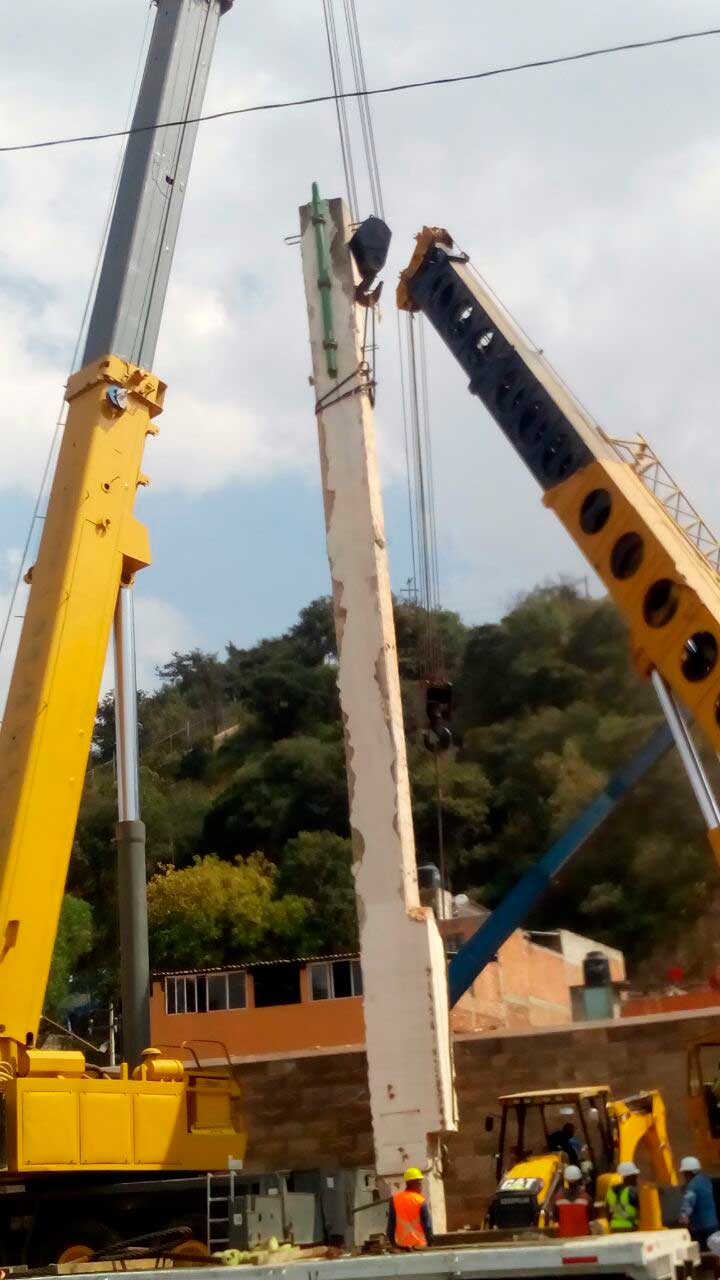 Concluye derrumbe del Asta Bandera en la ciudad capital