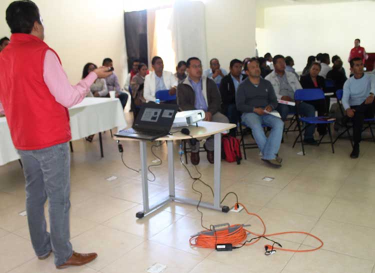 Autoridades de Lardizábal reciben capacitación en el tema de normatividad de aguas nacionales