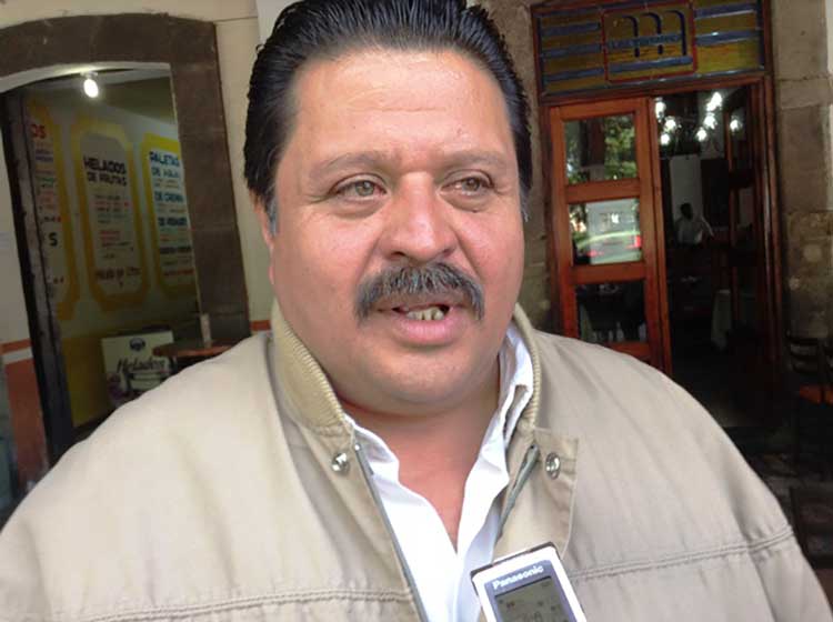 Urge  Alejandro Martínez celebración del Consejo estatal del PRD