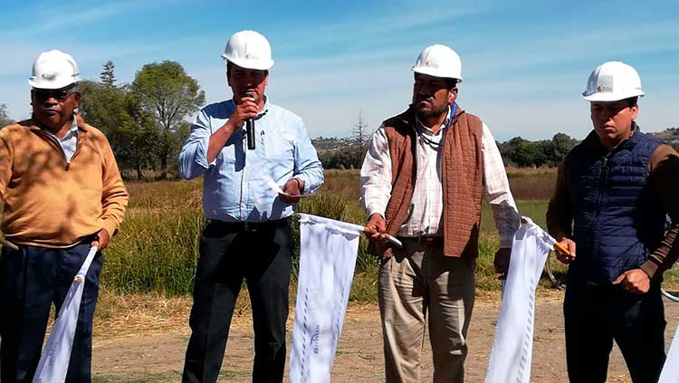 Continúan obras en Jesús Tepactepec, habrá más drenaje sanitario