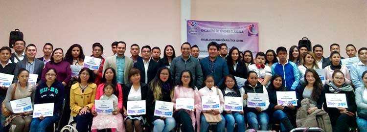 Se gradúan jóvenes del semillero juvenil del PES en Tlaxcala