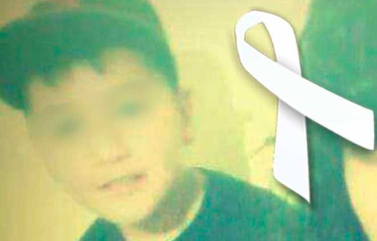 Niño defiende a golpeado, lo agarran a batazos, muere 3 días después