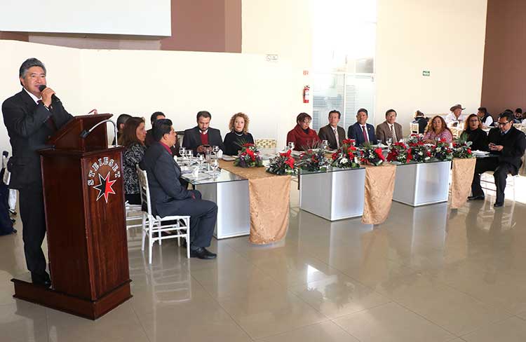 Convive Rector de la UAT con miembros del STEIESET