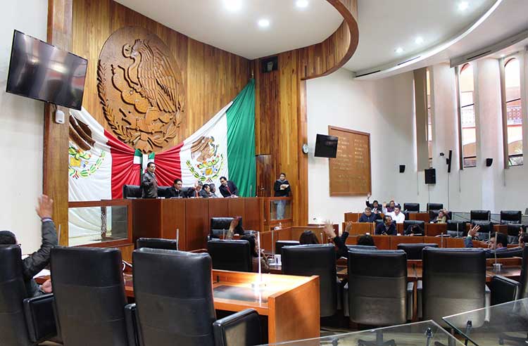 Autorizan a comunas de Apizaco y Terrenate contratar créditos con instituciones financieras