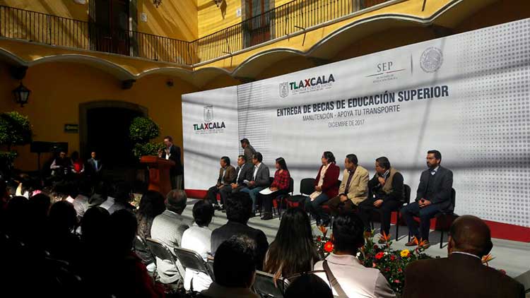 Mil estudiantes irán a seminarios nacionales e internacionales