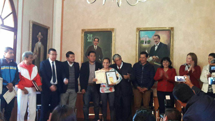 Para Karina Hernández premio capitalino del deporte
